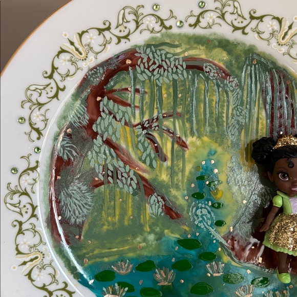 Handmade Disney Princess Tiana Handpainted Plate Decor - Picture 5 of 6